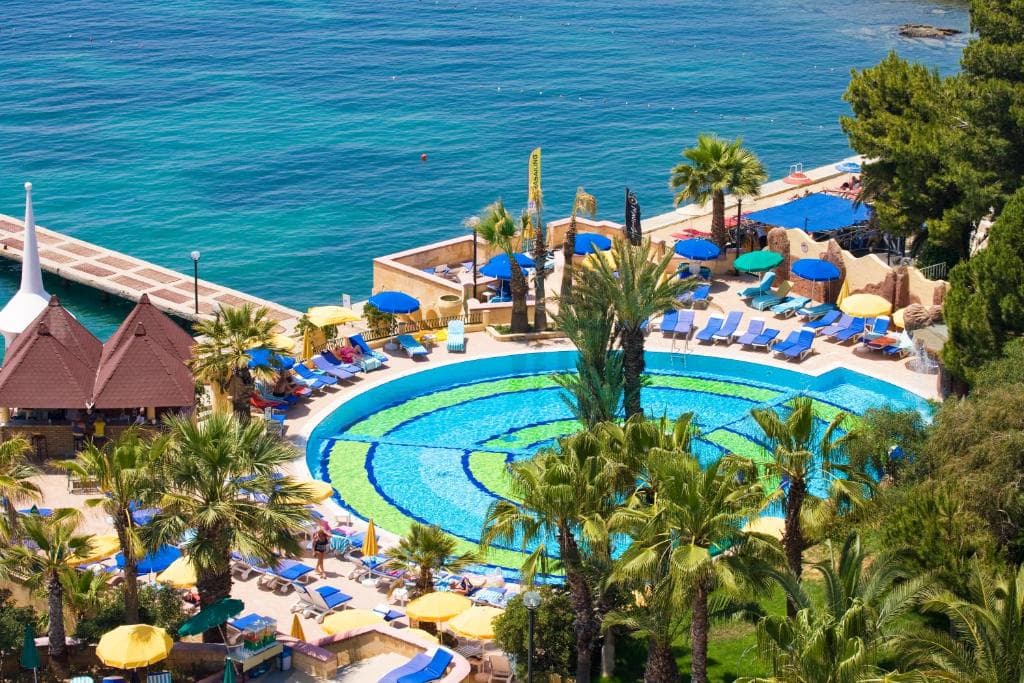 Fantasia Deluxe Hotel Kusadasi - 8