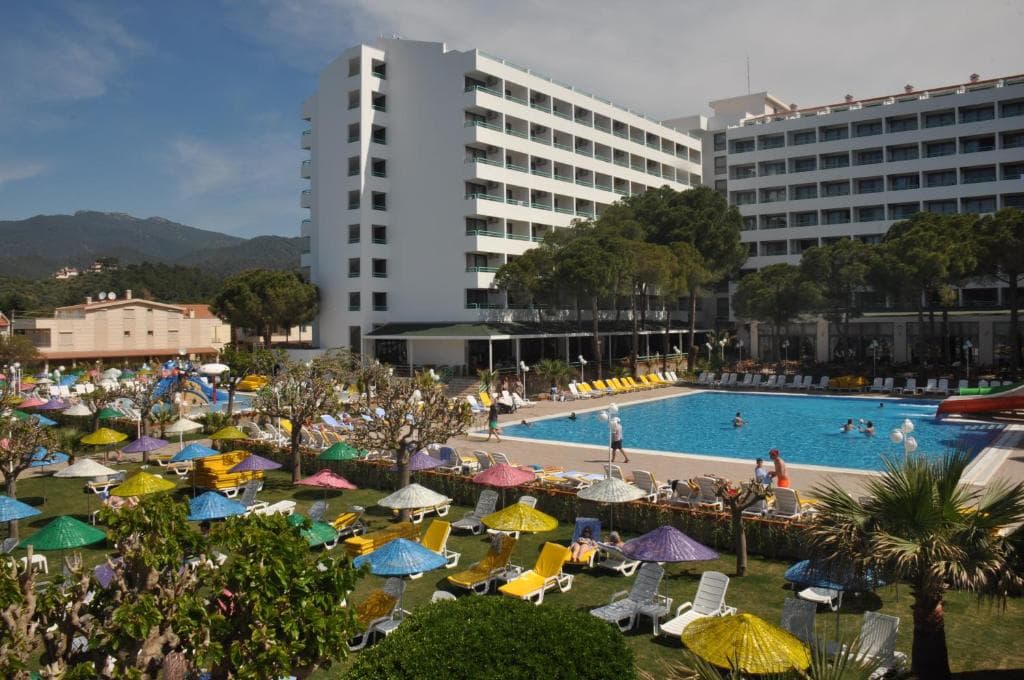 Charter Kusadasi - HOTEL GRAND EFE