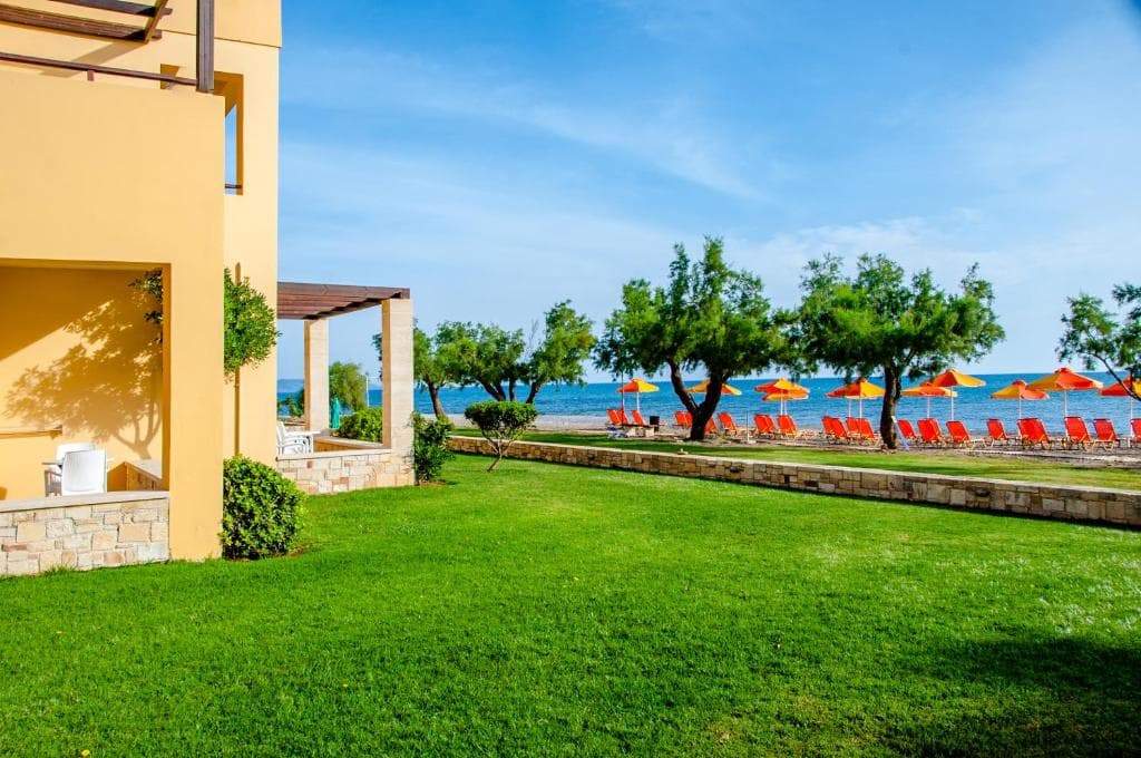 Silver Beach Hotel - 37