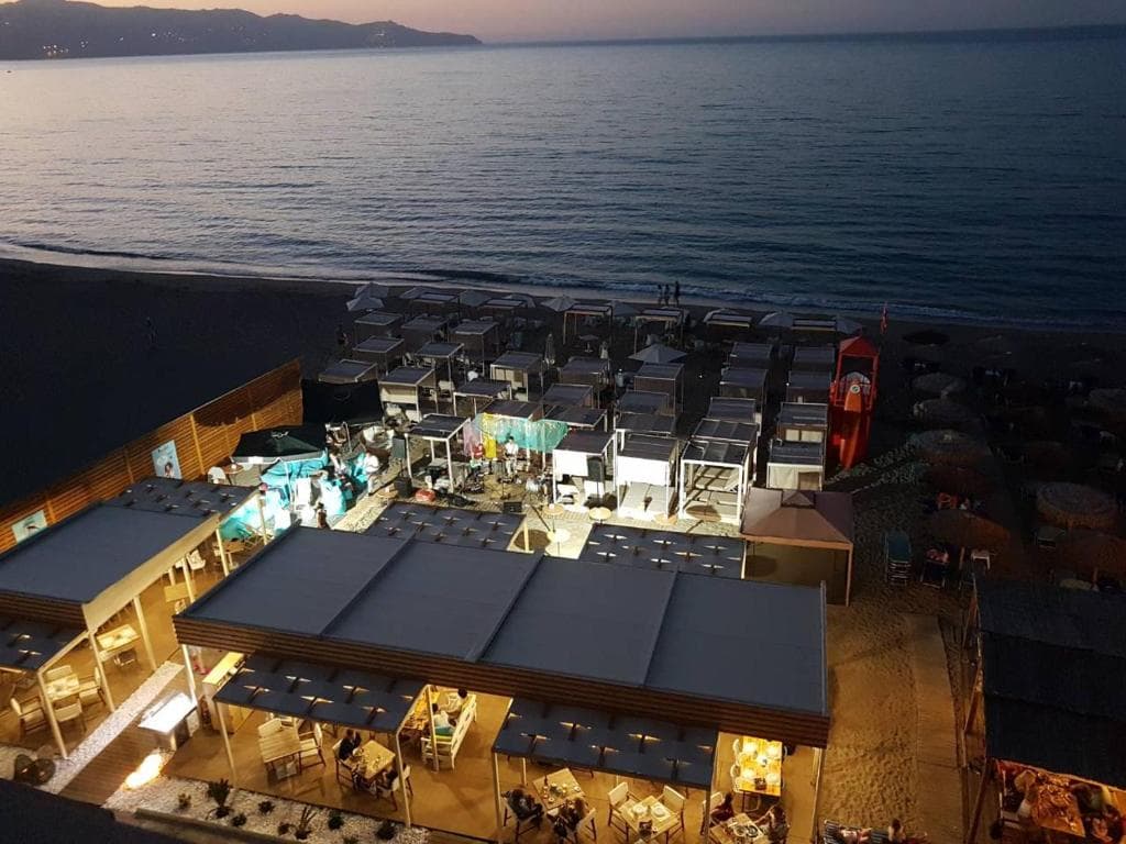 Yianna Caravel Suites - 32