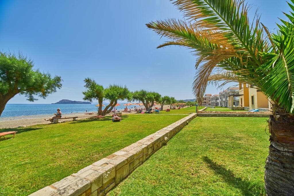 Silver Beach Hotel - 39