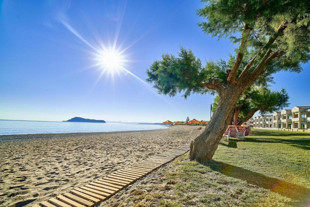 Silver Beach Hotel - 28