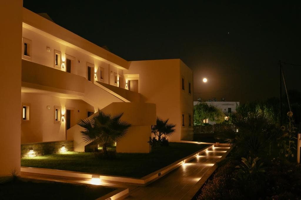 Silver Beach Hotel - 10