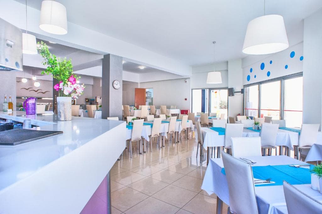 Sunrise Village Hotel - 38