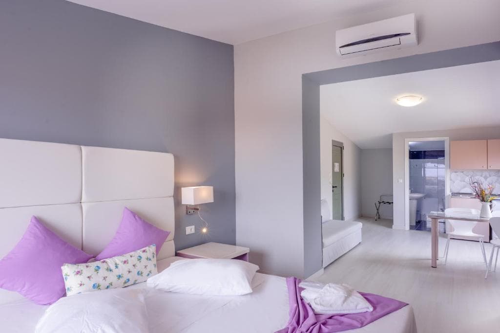 Sunrise Village Hotel - 39