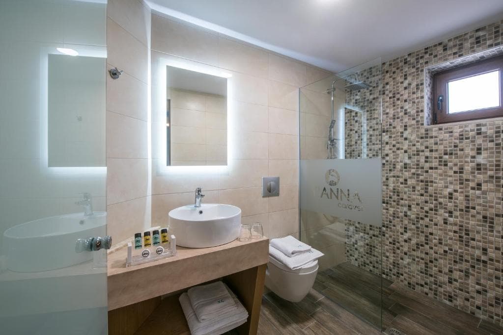 Yianna Caravel Suites - 4