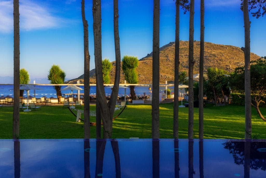 Liv Hotel By Bellazure