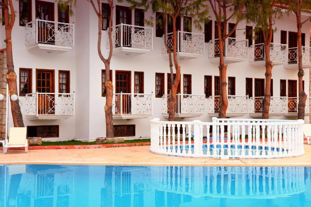 White Hotel - 19