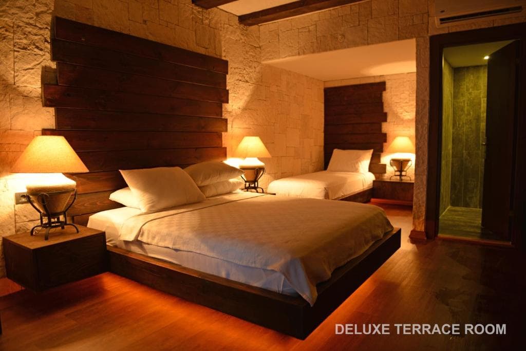 Manaspark Deluxe Hotel - 39