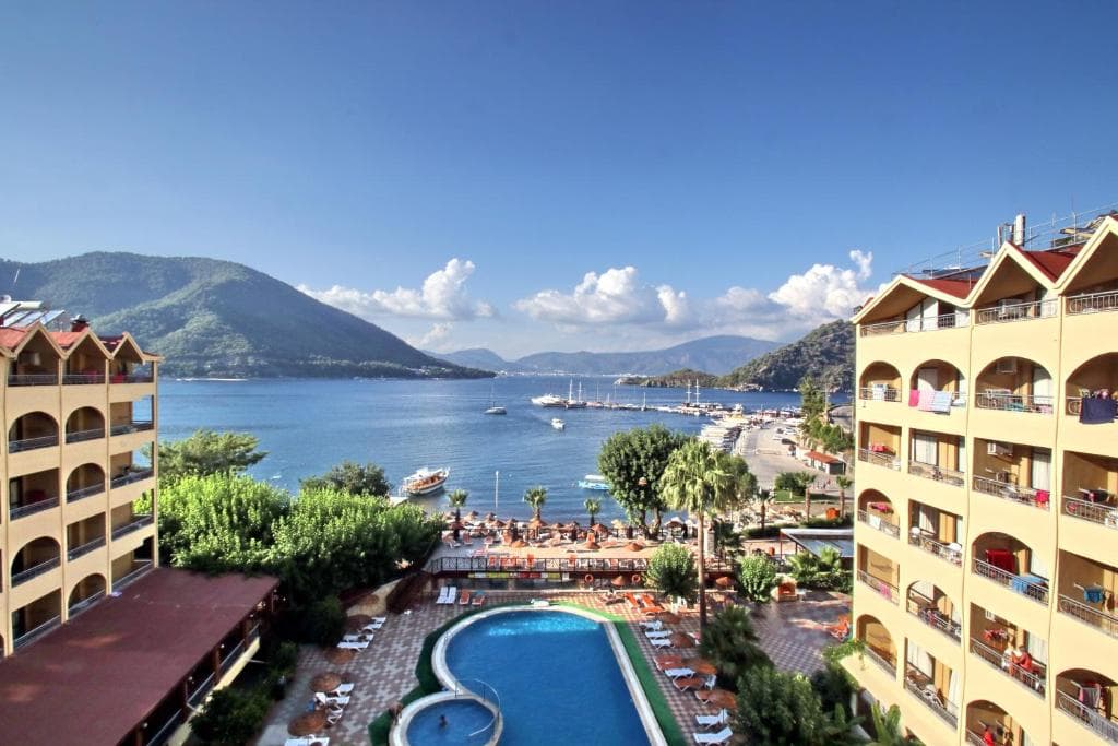 Golmar Beach Hotel - 2