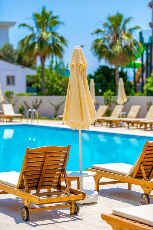 Julian Marmaris - 15