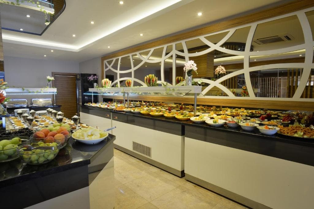 Maris Beach Hotel - 27