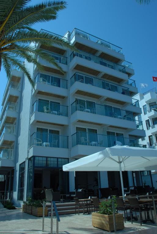 Begonville Beach Hotel - 9