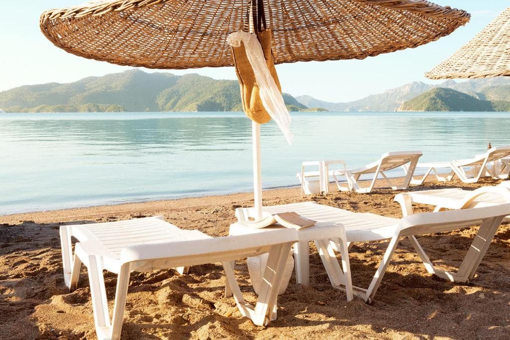 The Beachfront Hotel - Adults Only - 5