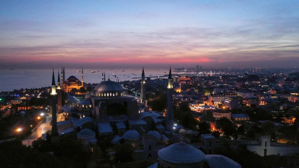 Vogue Supreme Istanbul Hotel - 98