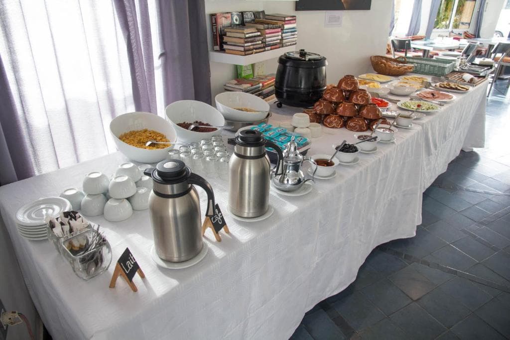 Amani Hotel Suites & Spa - 37