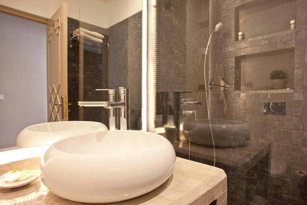 Amani Hotel Suites & Spa - 6