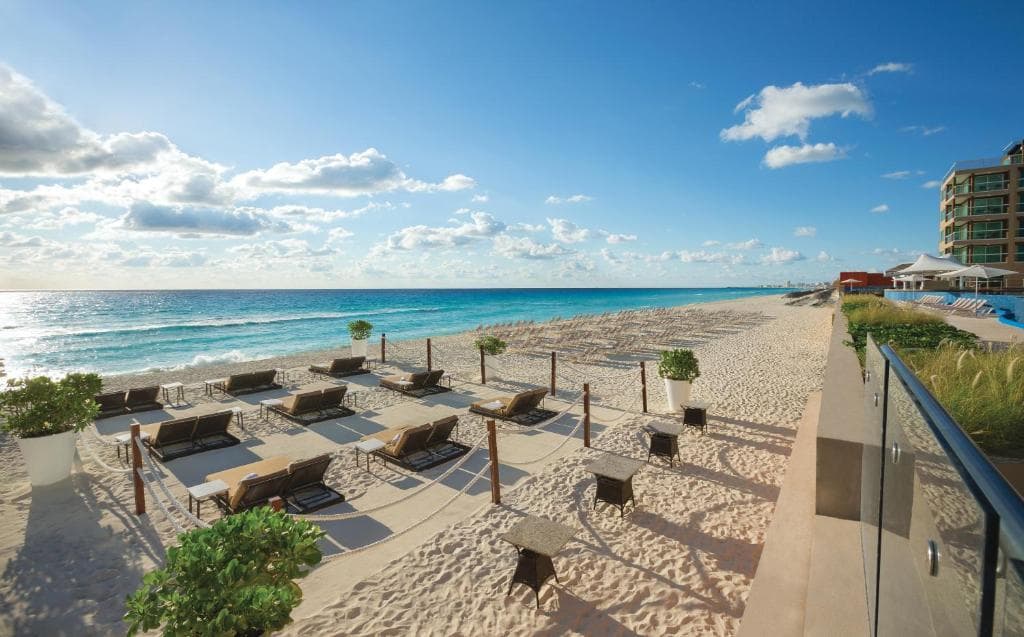 Hard Rock Hotel Cancun - 11