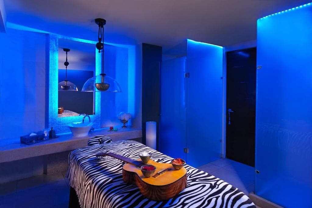Hard Rock Hotel Cancun - 14