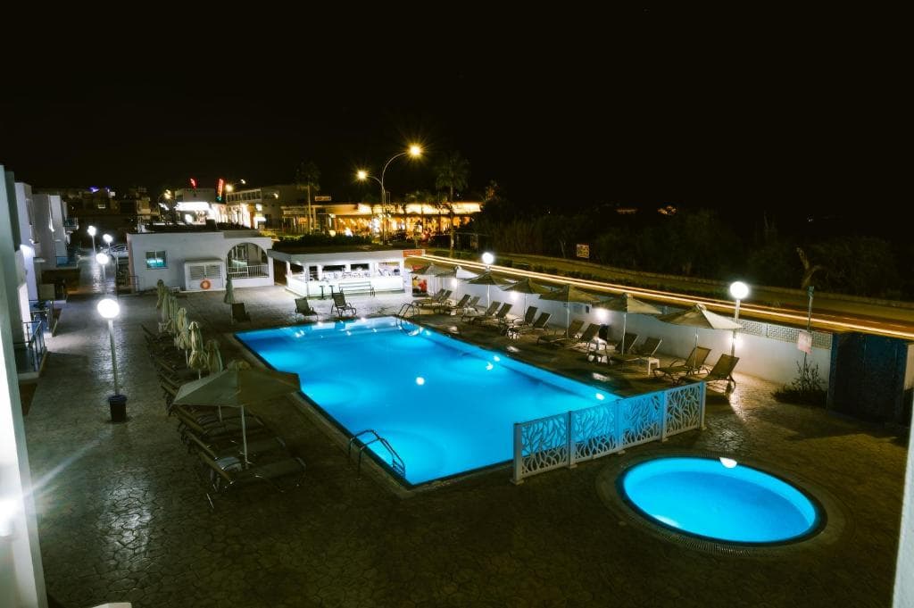 Kaos Hotel Apartments - 45