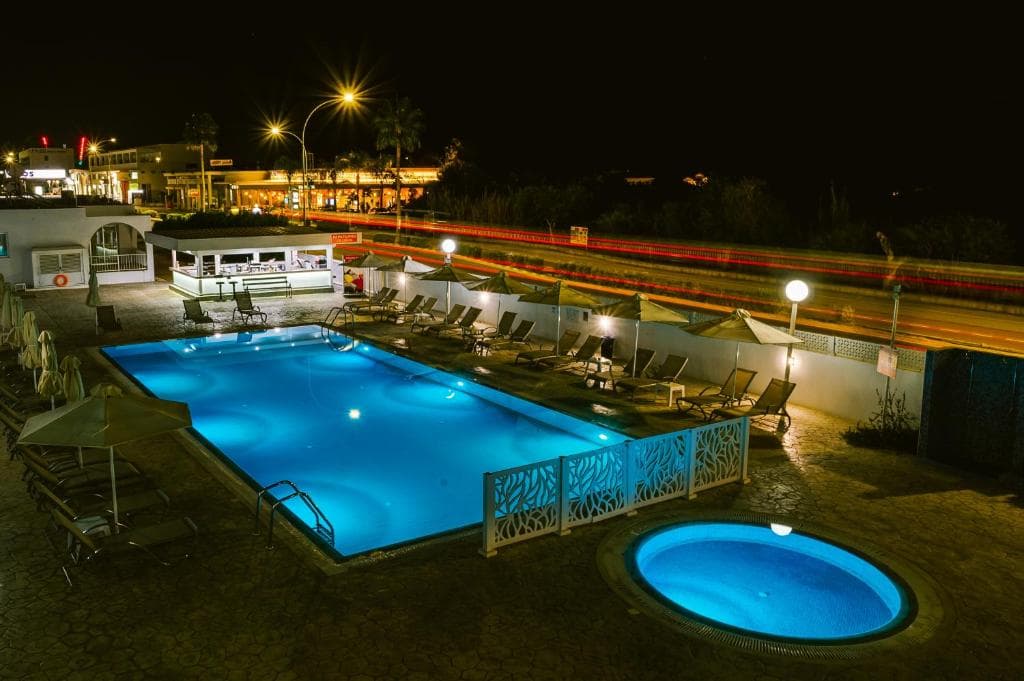 Kaos Hotel Apartments - 39