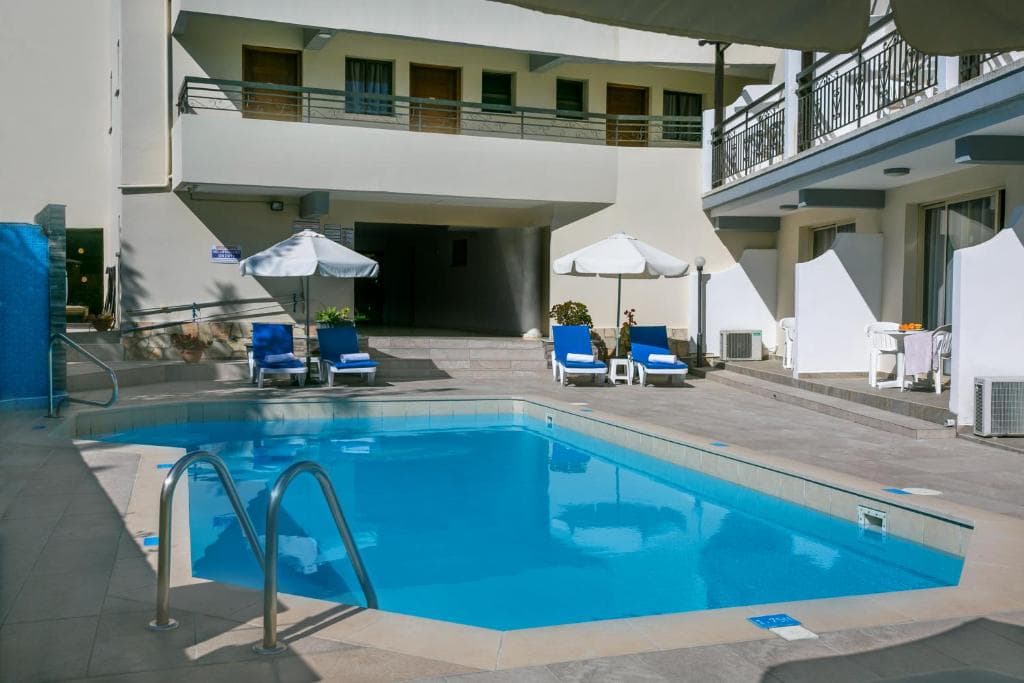 Crystallo Apartments - 41