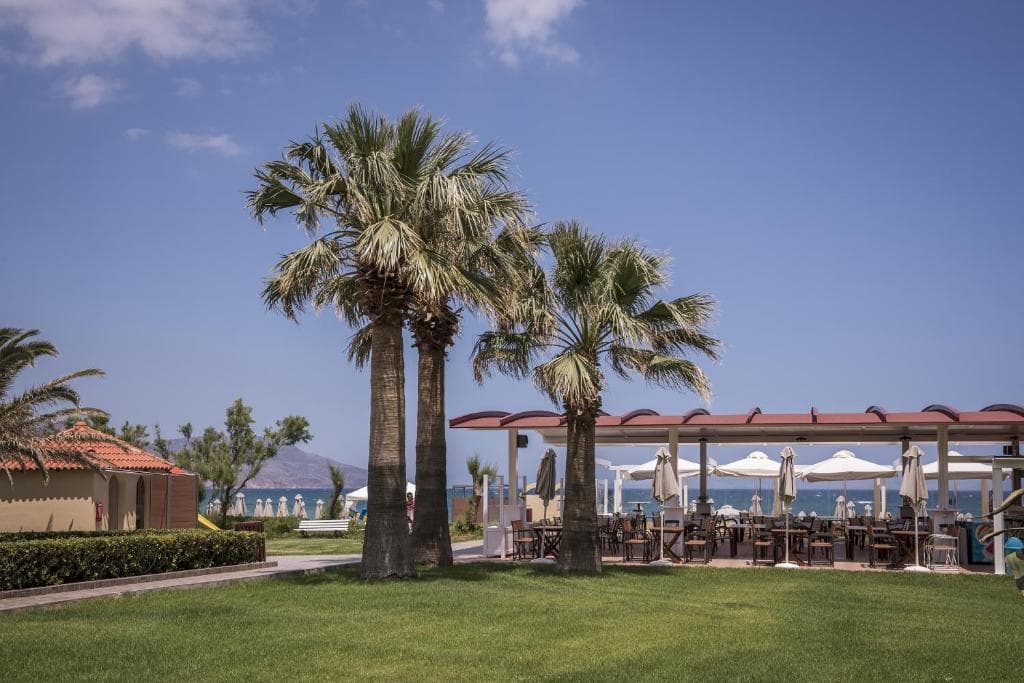 Vantaris Luxury Beach Resort - 17