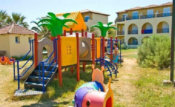 Vantaris Luxury Beach Resort - 41