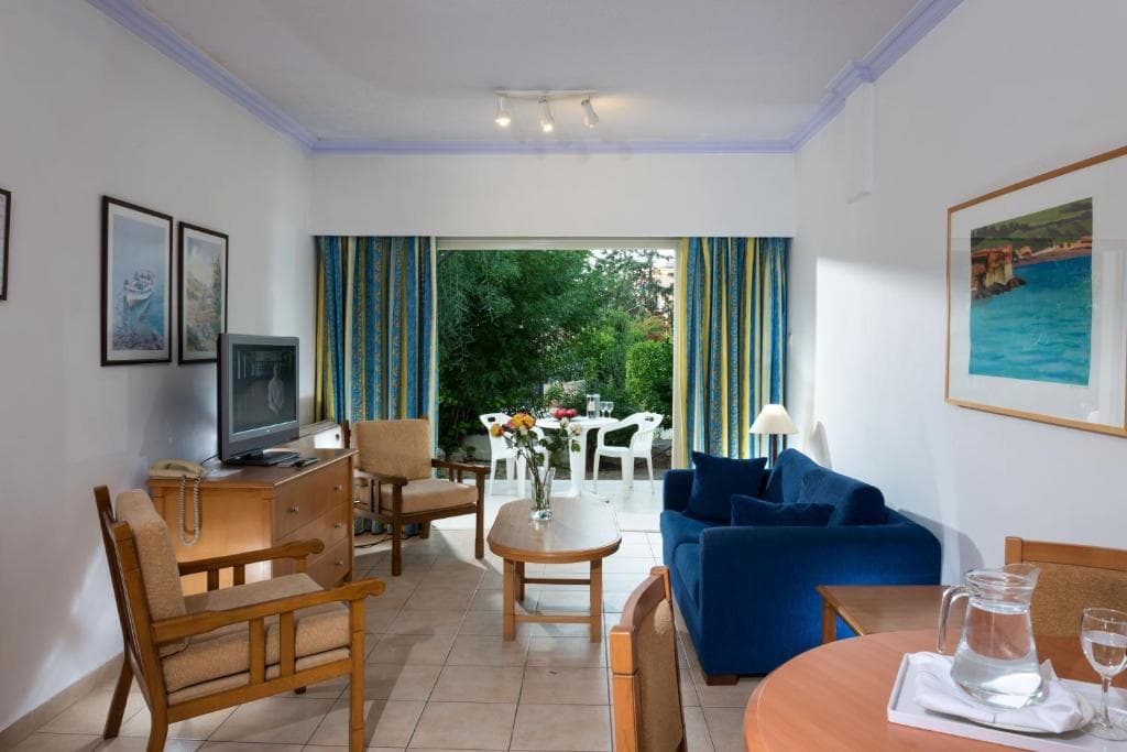Paphos Gardens Holiday Resort - 2