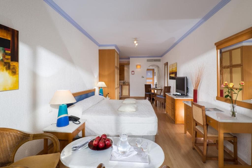 Paphos Gardens Holiday Resort - 41