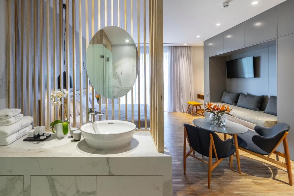 Anemi Hotel & Suites - 2