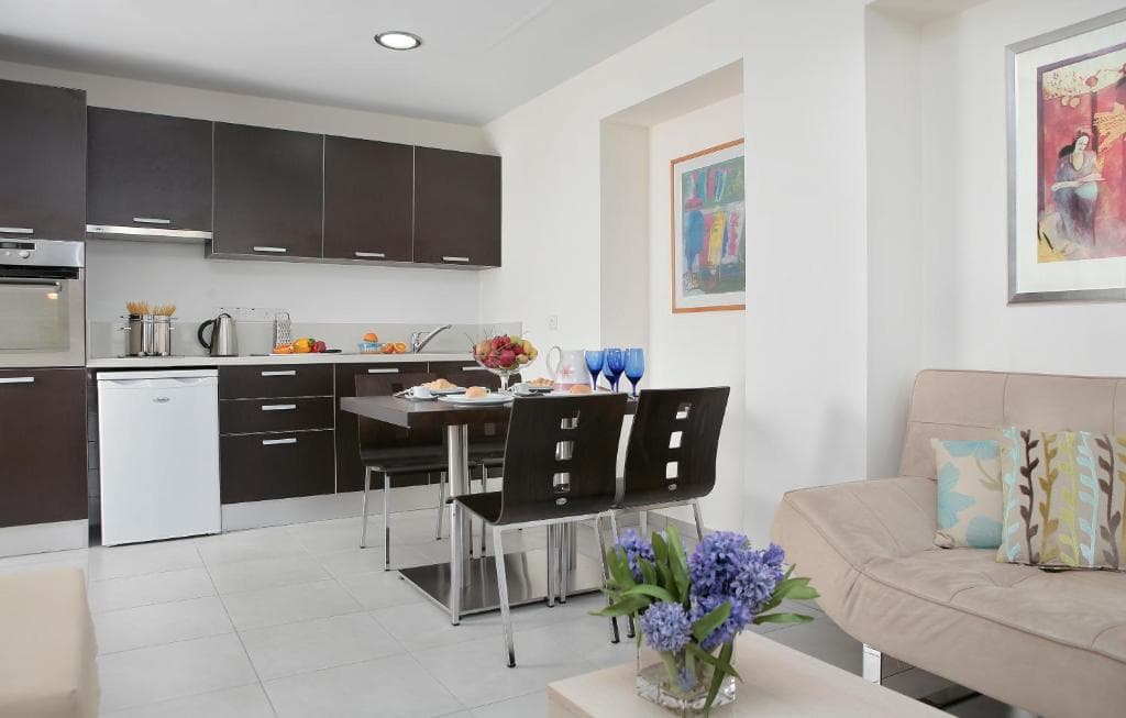 Anemi Hotel & Suites - 35