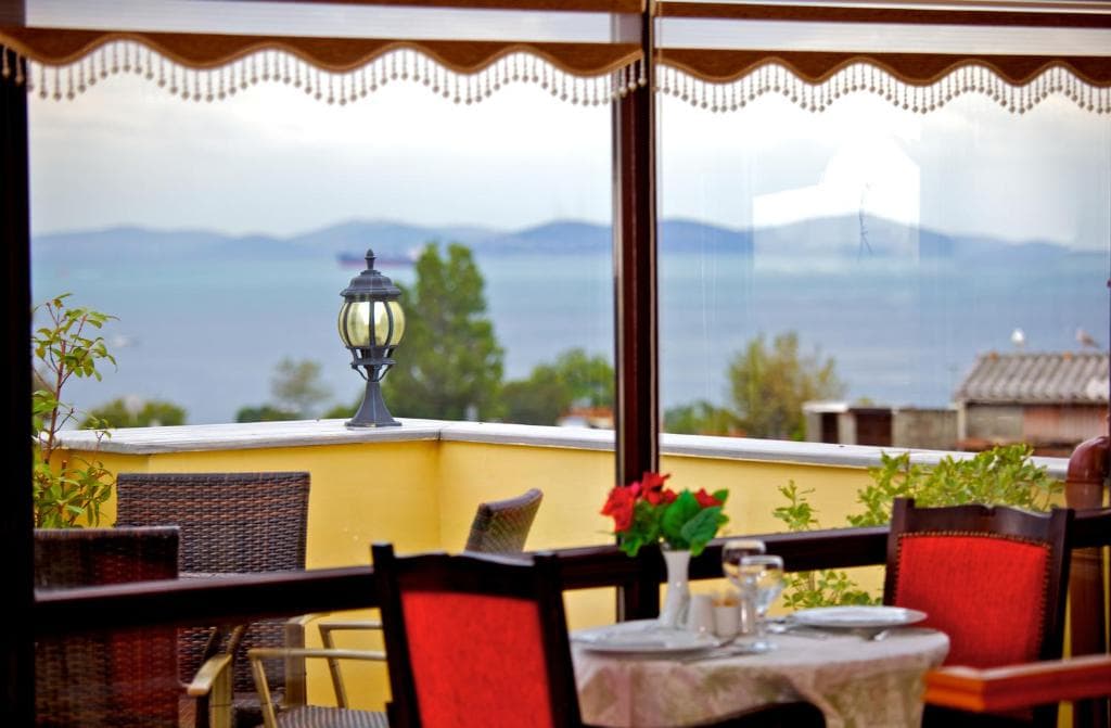 Amber Hotel Istanbul - 5