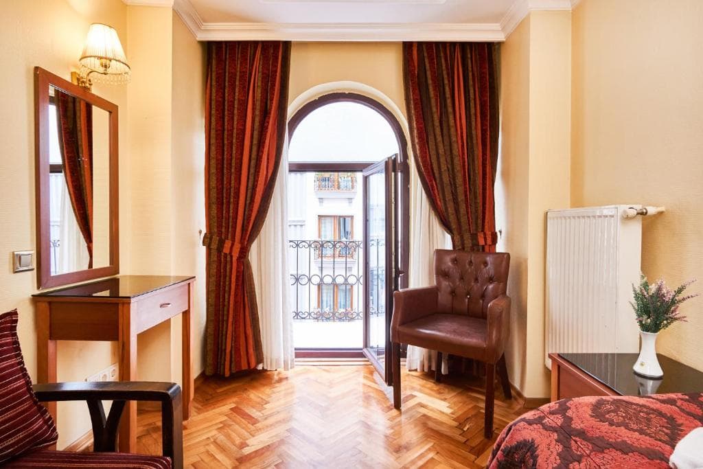 Amber Hotel Istanbul - 30
