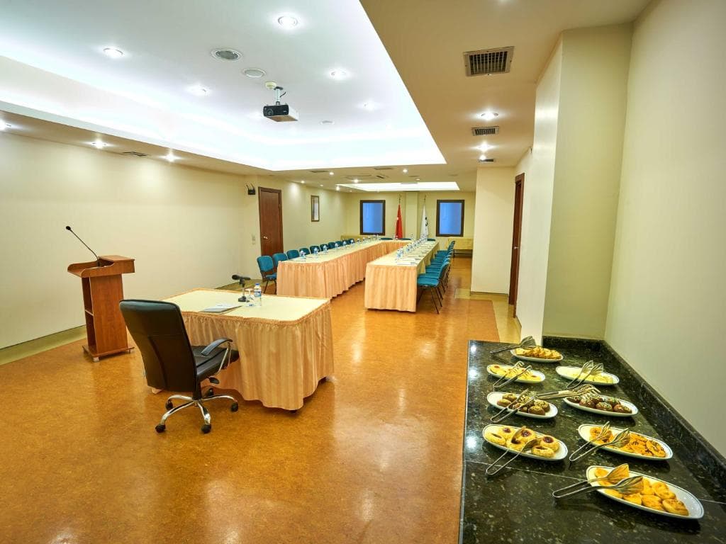 Feronya Hotel - 42