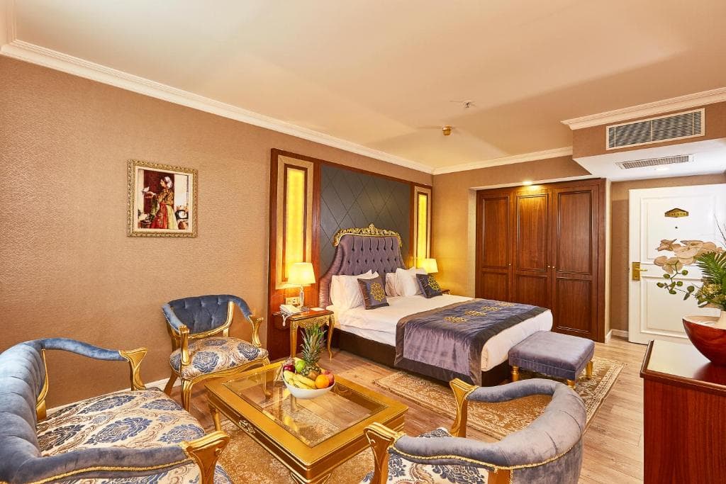 Seres Hotel - 11