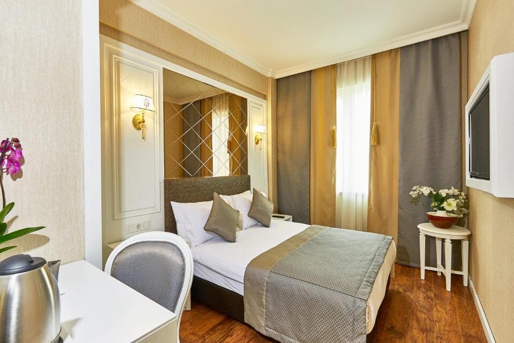 Seres Hotel - 13