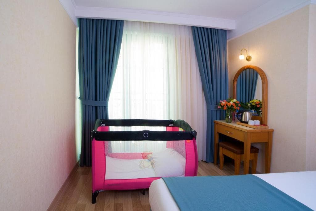 Zagreb Hotel - 13