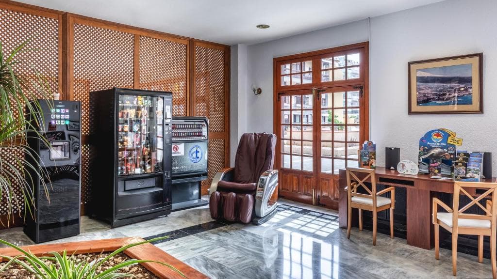 Be Smart Florida Plaza - 22