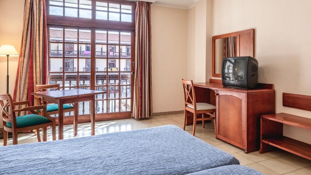 Be Smart Florida Plaza - 25