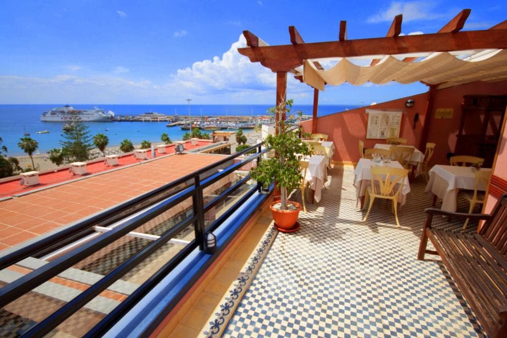 Hotel Reveron Plaza - 2