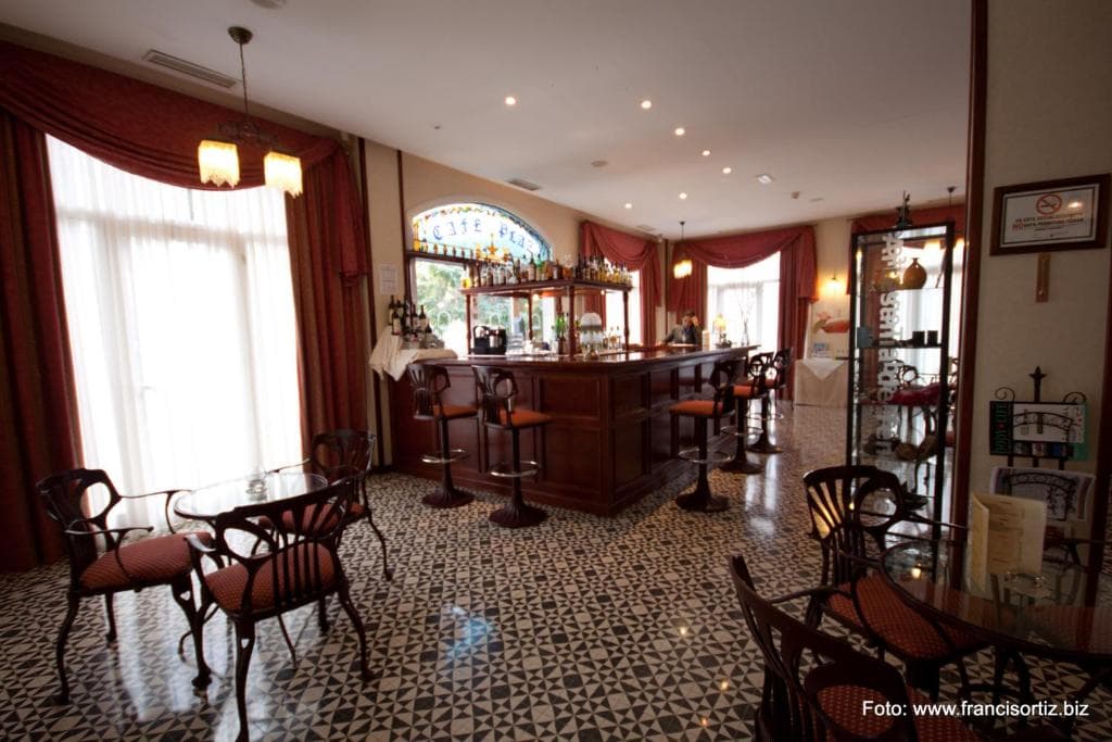 Hotel Reveron Plaza - 5