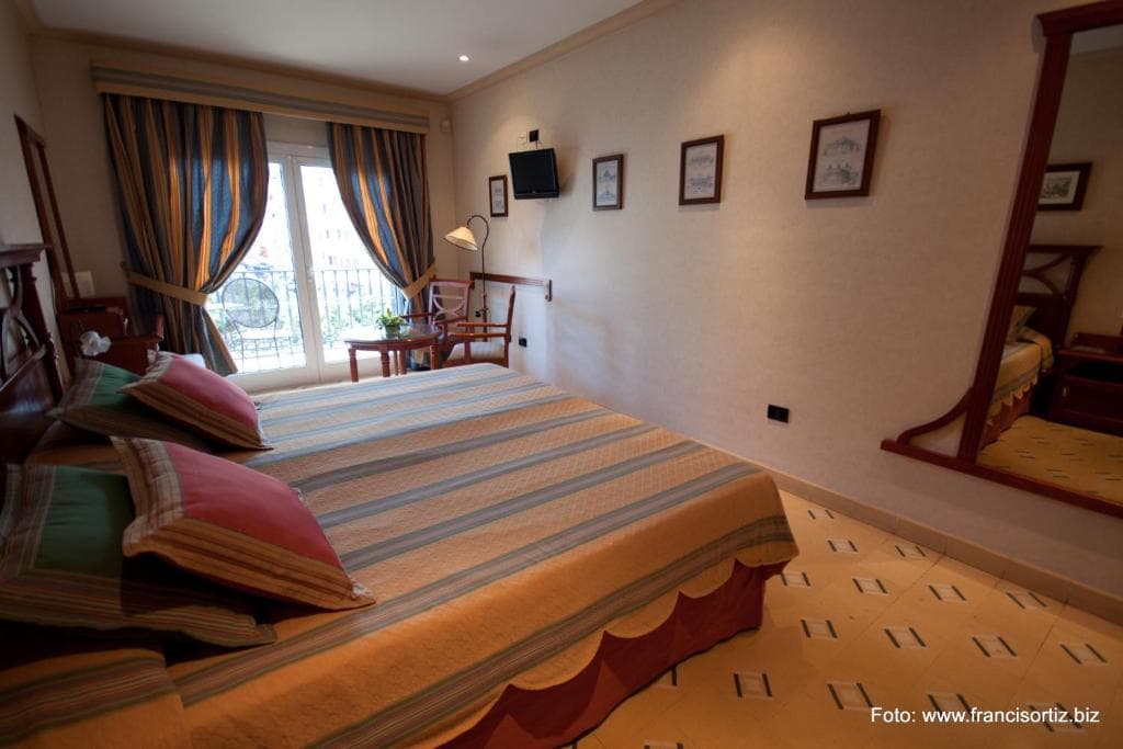 Hotel Reveron Plaza - 6