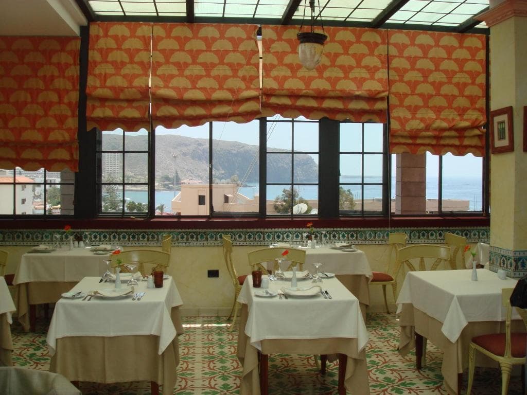 Hotel Reveron Plaza - 13