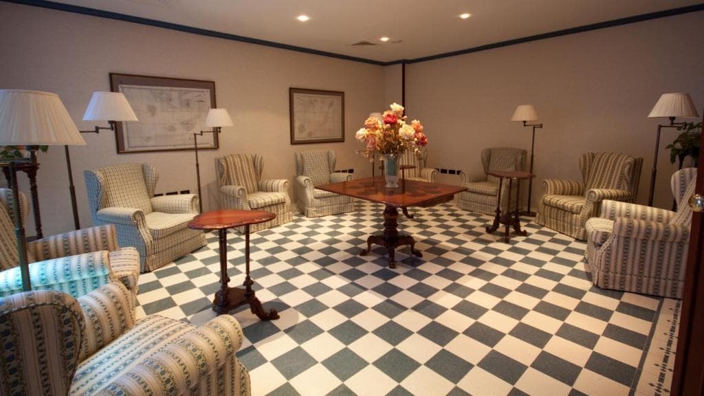 Hotel Reveron Plaza - 17