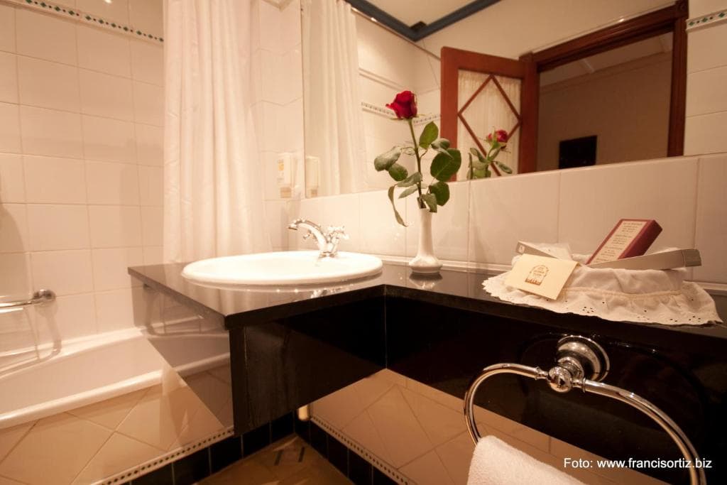 Hotel Reveron Plaza - 26