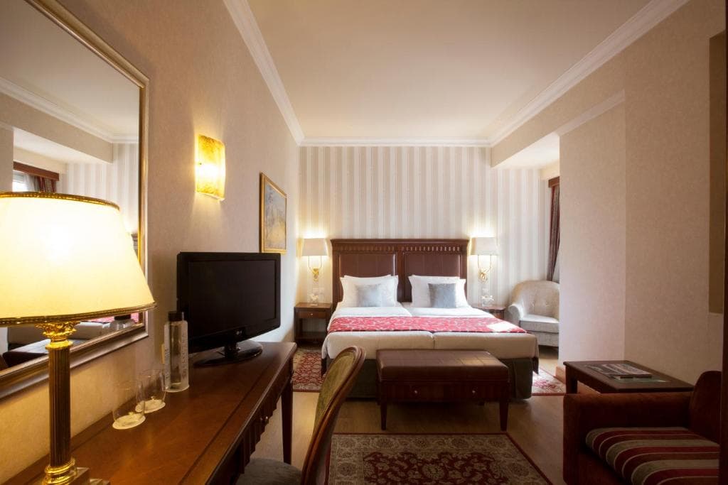 Electra Hotel Athens - 7