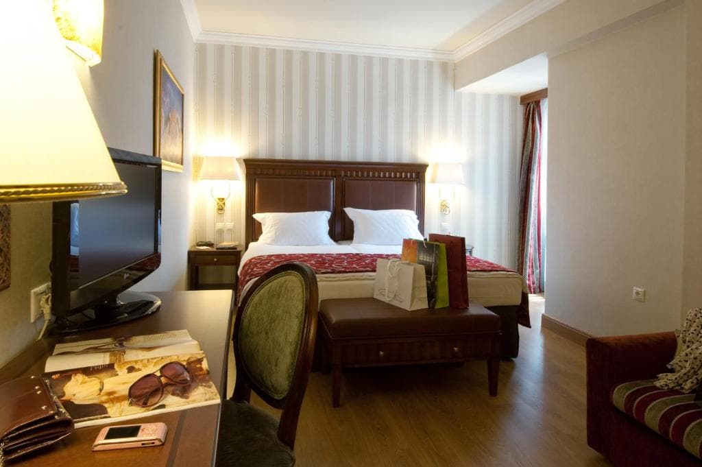 Electra Hotel Athens - 23