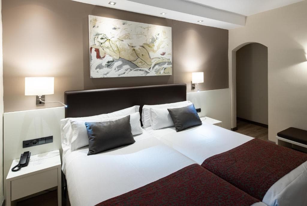 Catalonia Castellnou - 16