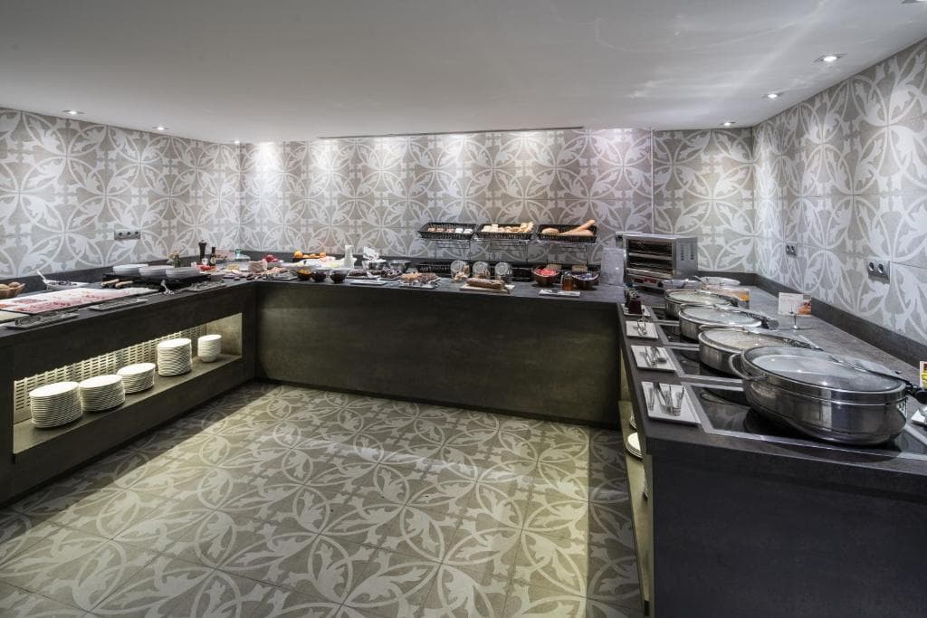 Catalonia Park Güell - 17